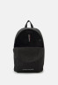 Tommy Hilfiger SKYLINE BACKPACK UNISEX Rucksack black РЮКЗАК SKYLINE UNISEX Рюкзак черный