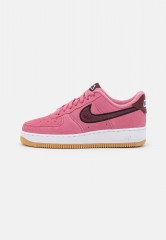 Nike Sportswear WMNS AIR FORCE 1 07 SE Sneaker low desert berry/black/burgundy crush/white/light silver/light brown WMNS AIR FORCE 1 07 SE Низкие кроссовки женские ягоды пустыни/черный/бордовый раздавленный/белый/светло-серебристый/светло-коричневый