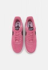 Nike Sportswear WMNS AIR FORCE 1 07 SE Sneaker low desert berry/black/burgundy crush/white/light silver/light brown WMNS AIR FORCE 1 07 SE Низкие кроссовки женские ягоды пустыни/черный/бордовый раздавленный/белый/светло-серебристый/светло-коричневый