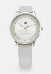 Tommy Hilfiger CASE DIAL WITH ACCENTS Watch silver-coloured ЦИФЕРБЛАТ С АКЦЕНТАМИ Часы серебристый