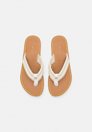 Tommy Hilfiger FEMININE CROCHET  Mules light sandalwood ЖЕНСКОЕ ВЯЗАНИЕ КРЮЧКОМ Мюли светлое сандаловое дерево