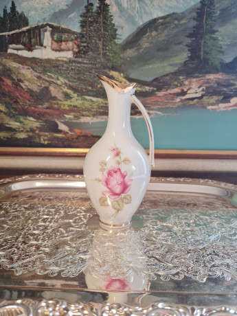 Ваза-кувшин винтажная Royal KM Bavaria, фарфор с цветочным рисунком ручной работы, 16,5 x 7,5 см, Германия, 1960-70гг.