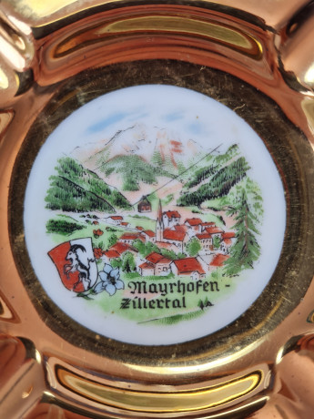 HB Wien Винтажная квадратная пепельница с обильной позолотой "Майрхофен", 8см, Германия,1960-70гг.