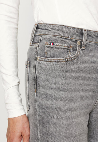 Tommy Hilfiger GRAMERCY TAPERED  Jeans Skinny Fit zigi GRAMERCY TAPERED Джинсы скинни Зиги