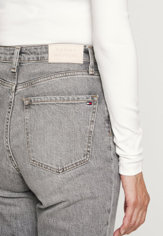 Tommy Hilfiger GRAMERCY TAPERED  Jeans Skinny Fit zigi GRAMERCY TAPERED Джинсы скинни Зиги