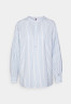 Tommy Hilfiger OXFORD Blouse oxford/ white/ hydrengea blue ОКСФОРД Блузка оксфорд/белый/голубая гортензия