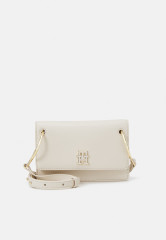 Tommy Hilfiger CHIC CROSSOVER Across body bag sugarcane CHIC CROSSOVER Сумка через плечо сахарный тростник