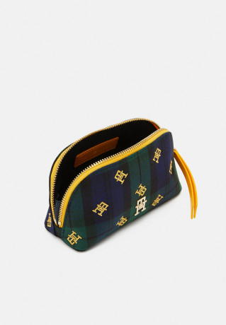 Tommy Hilfiger GIFT PACKS MAKE UP CHARM  Wash bag blackwatch ПОДАРОЧНЫЕ НАБОРЫ MAKE UP CHARM Сумка для стирки черные часы