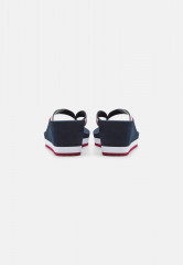 Tommy Hilfiger ESSENTIAL CORP  T-bar sandals red/white/blue ESSENTIAL CORP Сандалии с Т-образной перемычкой красный/белый/синий