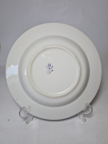 H&C Czechoslovakia Набор тарелок, белый фарфор с зелено-золотым ободком, 4 шт х 23 x 3,5 см, Чехословакия, 1960-70гг.