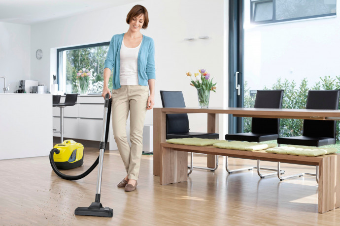 Karcher Professional Karcher Professional Bodenstaubsauger DS 6, 650 W, mit Wasserfiltertechnologie, Aktionsradius 10,2 m  Karcher Professional цилиндрический пылесос DS 6, 650 Вт, с водяным фильтром, радиус действия 10,2 м