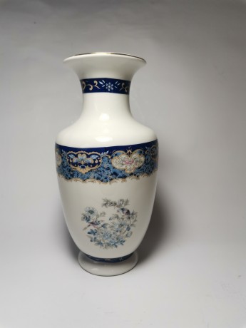 Japan porcelain, Винтажная Ваза "Цветы и птицы" в сине-голубых тонах с позолотой, Раритет, японский фарфор, 22см, Япония 1970г.