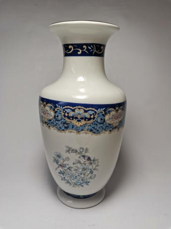 Japan porcelain, Винтажная Ваза "Цветы и птицы" в сине-голубых тонах с позолотой, Раритет, японский фарфор, 22см, Япония 1970г.