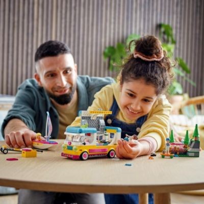 LEGO LEGO Friends 41681 Wohnmobil- und Segelbootausflug LEGO Friends 41681 Поездка на автодоме и парусной лодке