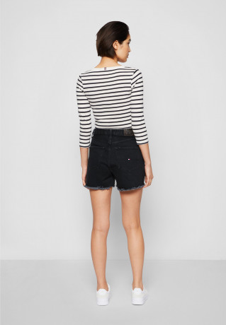 Tommy Hilfiger TOMMY HILFIGER X SHAWN MENDES Denim shorts hero black TOMMY HILFIGER X SHAWN MENDES Джинсовые шорты черный герой