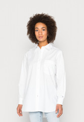 Tommy Hilfiger OVERSIZED SHIRT  Button-down blouse optic white РУБАШКА ОВЕРСАЙЗ Блуза на пуговицах оптический белый