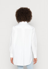 Tommy Hilfiger OVERSIZED SHIRT  Button-down blouse optic white РУБАШКА ОВЕРСАЙЗ Блуза на пуговицах оптический белый