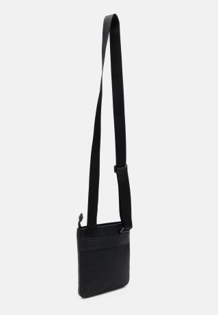 Tommy Hilfiger CENTRAL MINI CROSSOVER UNISEX Across body bag black CENTRAL MINI CROSSOVER UNISEX Сумка через плечо черный