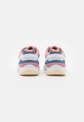 Tommy Hilfiger MODERN PREP RUNNER Trainers blue coast MODERN PREP RUNNER Кроссовки голубое побережье