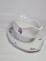 Соусник винтажный KPM, белый фарфор с фиолетовым цветочным декором, 21 x 14,5 x 9,5 см, Германия, 1960-70гг.