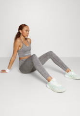 Tommy Hilfiger ESSENTIALS SEAMLESS Leggings light grey  ESSENTIALS SEAMLESS Леггинсы светло-серый