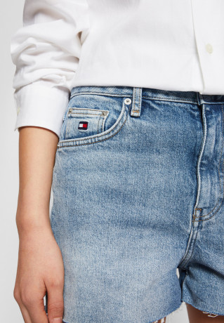 Tommy Hilfiger TOMMY HILFIGER X SHAWN MENDES Denim shorts hero indigo TOMMY HILFIGER X SHAWN MENDES Джинсовые шорты герой индиго