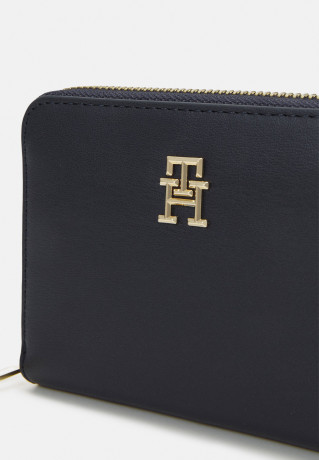 Tommy Hilfiger ICONIC MEDIUM Wallet space blue ICONIC СРЕДНИЙ Бумажник космический синий