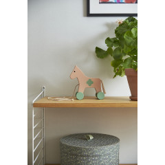 Kids Concept Nachziehtier Pferd zartrosa Carl Larsson Nachziehspielzeug Мягкая розовая игрушка-лошадка Carl Larsson