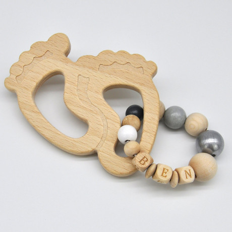 glucksWunder Holz Greifling Beissring Babyfusschen Buche personalisiert mit Name in Geschenkverpackung Деревянное кольцо для прорезывания зубов детские ножки бук персонализированное с именем в подарочной коробке