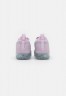 Nike Sportswear AIR MAX VAPORMAX FK Sneaker low light arctic pink/iced lilac/summit white/metallic silver AIR MAX VAPORMAX FK Низкие кроссовки женские светлый арктический розовый/бледно-лиловый/белоснежный/серебристый металлик
