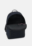 Tommy Hilfiger ELEVATED MONO BACKPACK UNISEX Rucksack space blue ПОВЫШЕННЫЙ РЮКЗАК МОНО УНИСЕКС Рюкзак космический синий