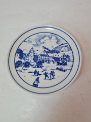 Сервировочная тарелка винтажная Hutschenreuther в бело-синих тонах "Зимний день", 20 x 2,5 см, Германия, 1960-70гг.