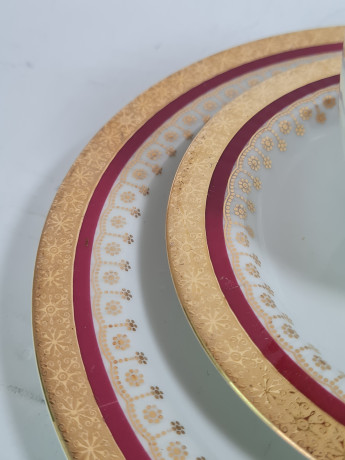 Кофейное трио винтажное Scherzer Bavaria, бело-красный фарфор с обильным позолоченным декором, 10 x 7 см / 14 см / 19,5 см, Германия, 1960-70гг.