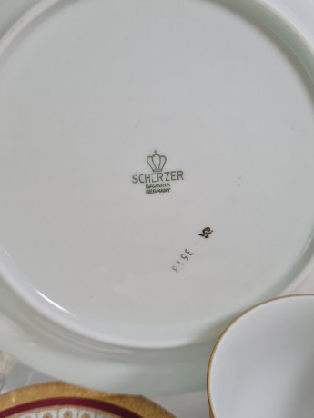 Кофейное трио винтажное Scherzer Bavaria, бело-красный фарфор с обильным позолоченным декором, 10 x 7 см / 14 см / 19,5 см, Германия, 1960-70гг.