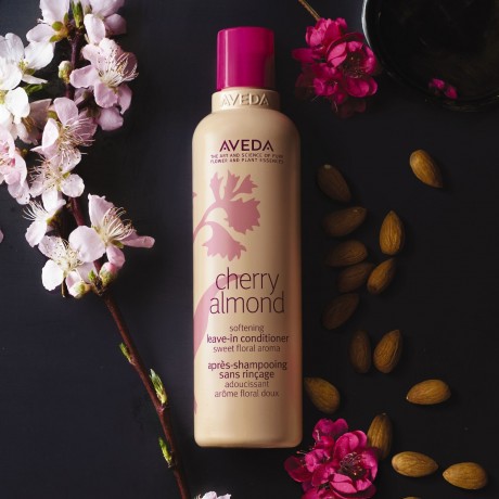 Aveda Cherry Almond Softening Leave-In Conditioner  Смягчающий несмываемый кондиционер с вишневым миндалем