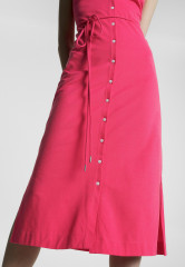 Tommy Hilfiger SLM COLLR DTAIL MIDI DRS NS Shirt dress bright cerise pink SLM COLLR DTAIL MIDI DRS NS Платье-рубашка ярко-вишнево-розовый