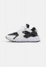 Nike Sportswear AIR HUARACHE UNISEX Sneaker low black/white AIR HUARACHE UNISEX Низкие кроссовки женские черно-белый