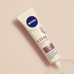 Nivea Vital Strahlender Teint 3-in-1 Beauty Serum  Vital Radiant Complexion Косметическая сыворотка 3-в-1