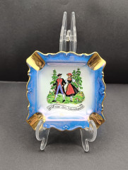 Пепельница винтажная Arzberg Bavaria &quot;Шварцвальд&quot; с изображением гуляющей в лесу пары, фарфор, 11 х 2 см, Германия, 1970-80гг.