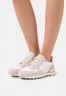 Nike Sportswear INTERNATIONALIST  Sneaker low summit white INTERNATIONALIST Низкие кроссовки женские вершина белая