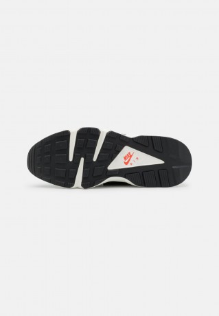 Nike Sportswear AIR HUARACHE GEL UNISEX Sneaker low grey fog/team orange/sail/light smoke grey AIR HUARACHE GEL UNISEX Низкие кроссовки женские серый туман/командно-оранжевый/парус/светлый дымчато-серый