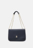 Tommy Hilfiger TIMELESS FLAP CROSSOVER Across body bag space blue TIMELESS FLAP CROSSOVER Сумка через плечо космический синий