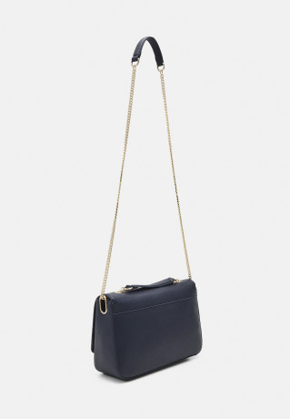 Tommy Hilfiger TIMELESS FLAP CROSSOVER Across body bag space blue TIMELESS FLAP CROSSOVER Сумка через плечо космический синий
