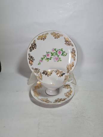 Чайное трио винтажное Bareuther Waldsassen Bavaria с розовыми цветами и золотым декором, фарфор, Германия, 1960-70гг.