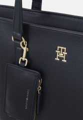 Tommy Hilfiger TOMMY LIFE SOFT TOTE Tote bag space blue TOMMY LIFE SOFT TOTE Сумка-тоут космический синий