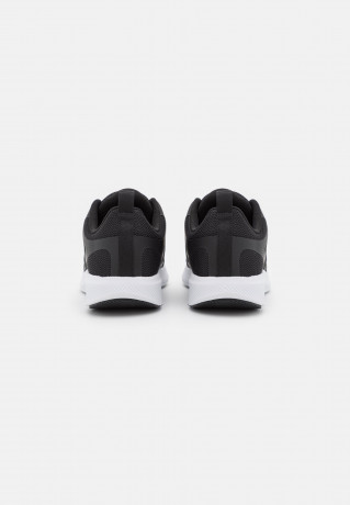 Tommy Hilfiger ACTIVE TRAINER Trainers black АКТИВНЫЙ ТРЕНЕР Тренеры черный