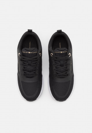 Tommy Hilfiger ACTIVE TRAINER Trainers black АКТИВНЫЙ ТРЕНЕР Тренеры черный