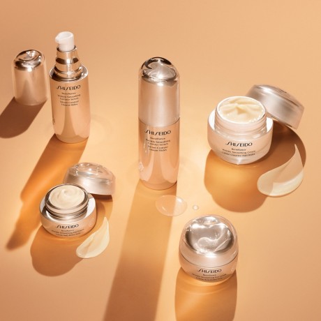 Shiseido Wrinkle Smoothing Contour Serum Контурная сыворотка против морщин