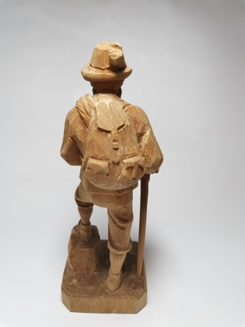 German Wood Adolf Kramer "Heidi", Редчайшая Коллекционная деревянная фигура Адольфа Крамера из к/ф "Хейди", искусно вырезаны мельчайшие детали, полностью ручная работа, 20см, Германия 1940г.