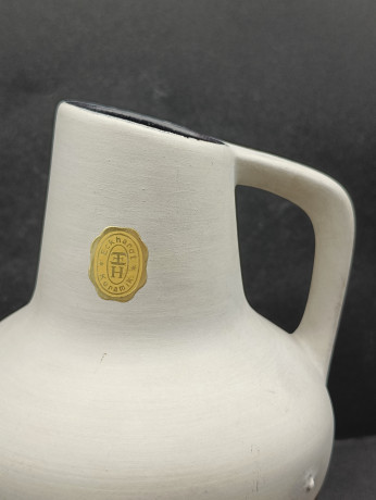 Кувшин винтажный Eckhardt Keramik с черно-красным основанием, керамика, 19 см, Германия, 1970-80гг.